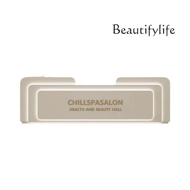 Простая современная касса для салона красоты. Оральный бар из нержавеющей стали.