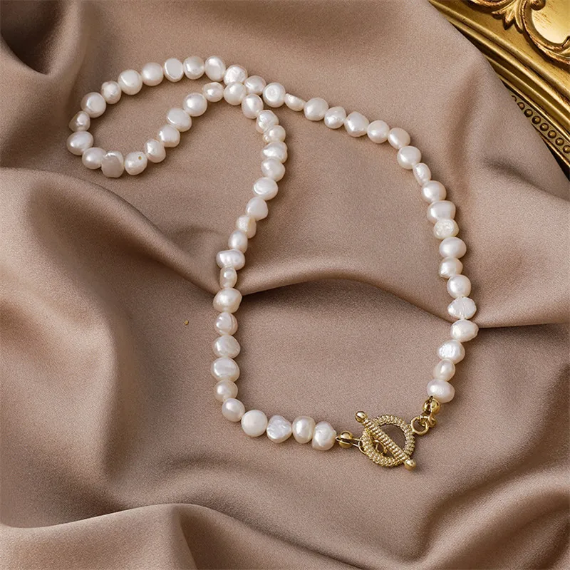 

Retro Freshwater Pearl Necklace French Baroque Patchwork Irregular Niche Design Sense European And American Simple Collarbone
