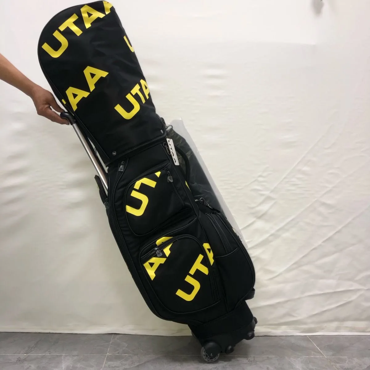 UTAA Golf Bag Golf Club Bag Holder Trolley with Wheels Standard Lightweight Material 4 Shape Official Design