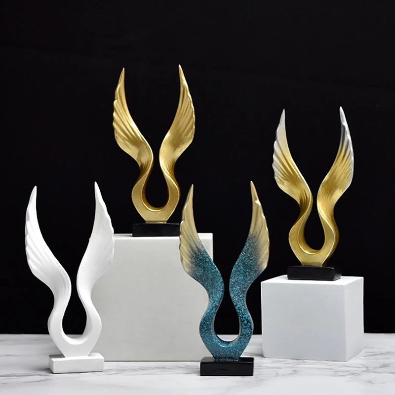 

European Eagle/Angel Wing Statue Sculpture Figurine Resin Dapeng Spreading Collection Miniature for TV Cabinet Home Decoration
