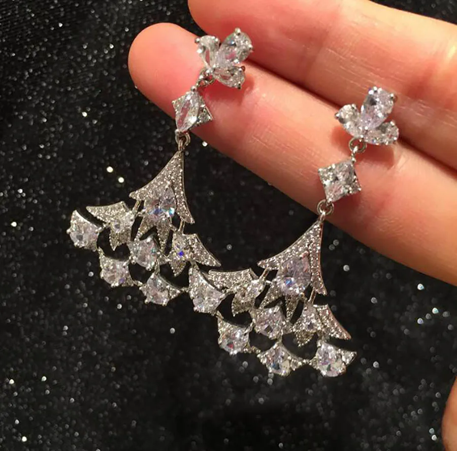 

luxury fan-shape earrings hollow flower super flash gorgeous women classic white zircon banquet wedding luxurious jewelry