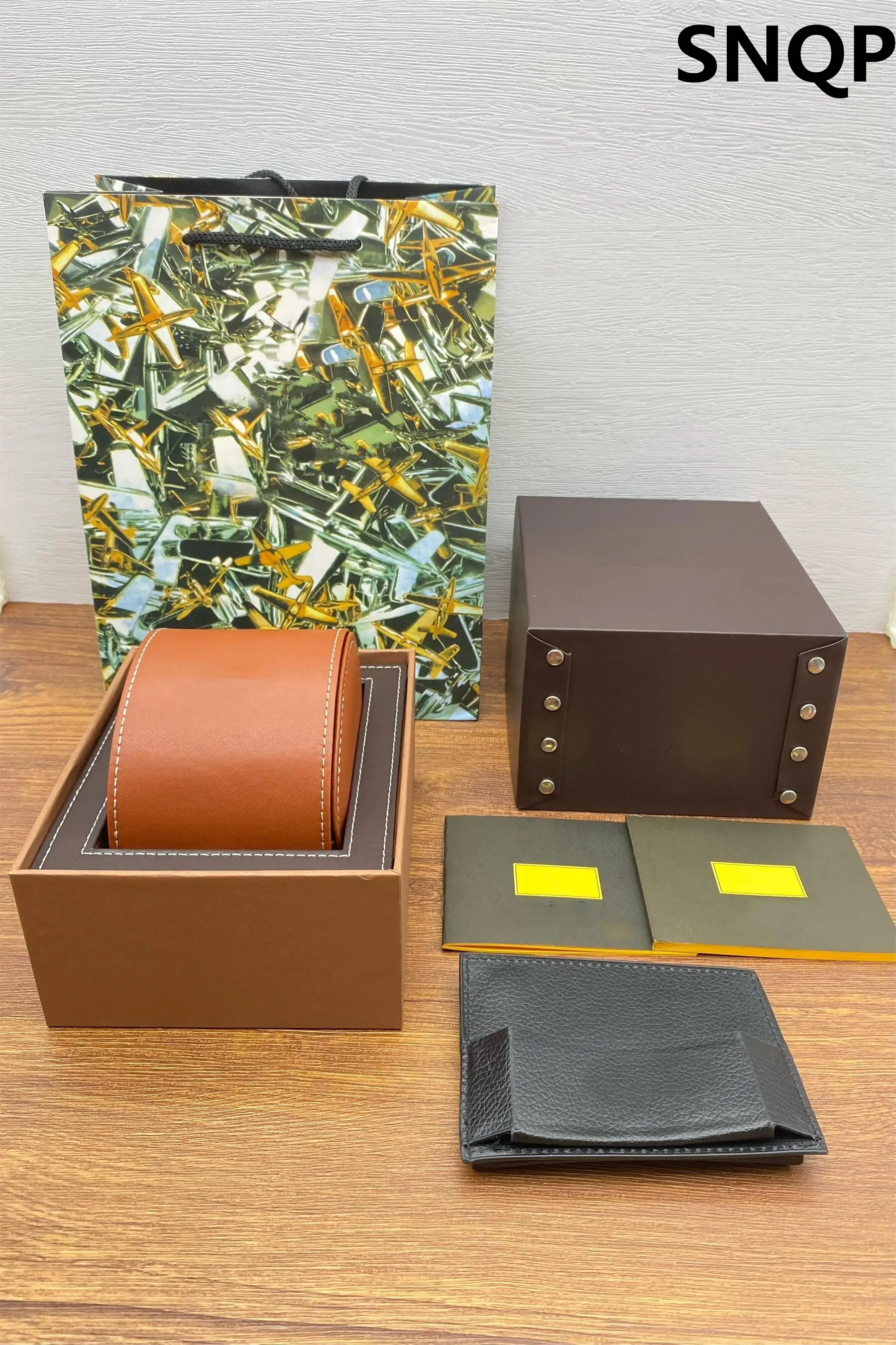 Factory Wholesale Brown Leather Brei Original Watch Box Luxury Brand Portable Boxes Can Customization AAA Watches Gift Case