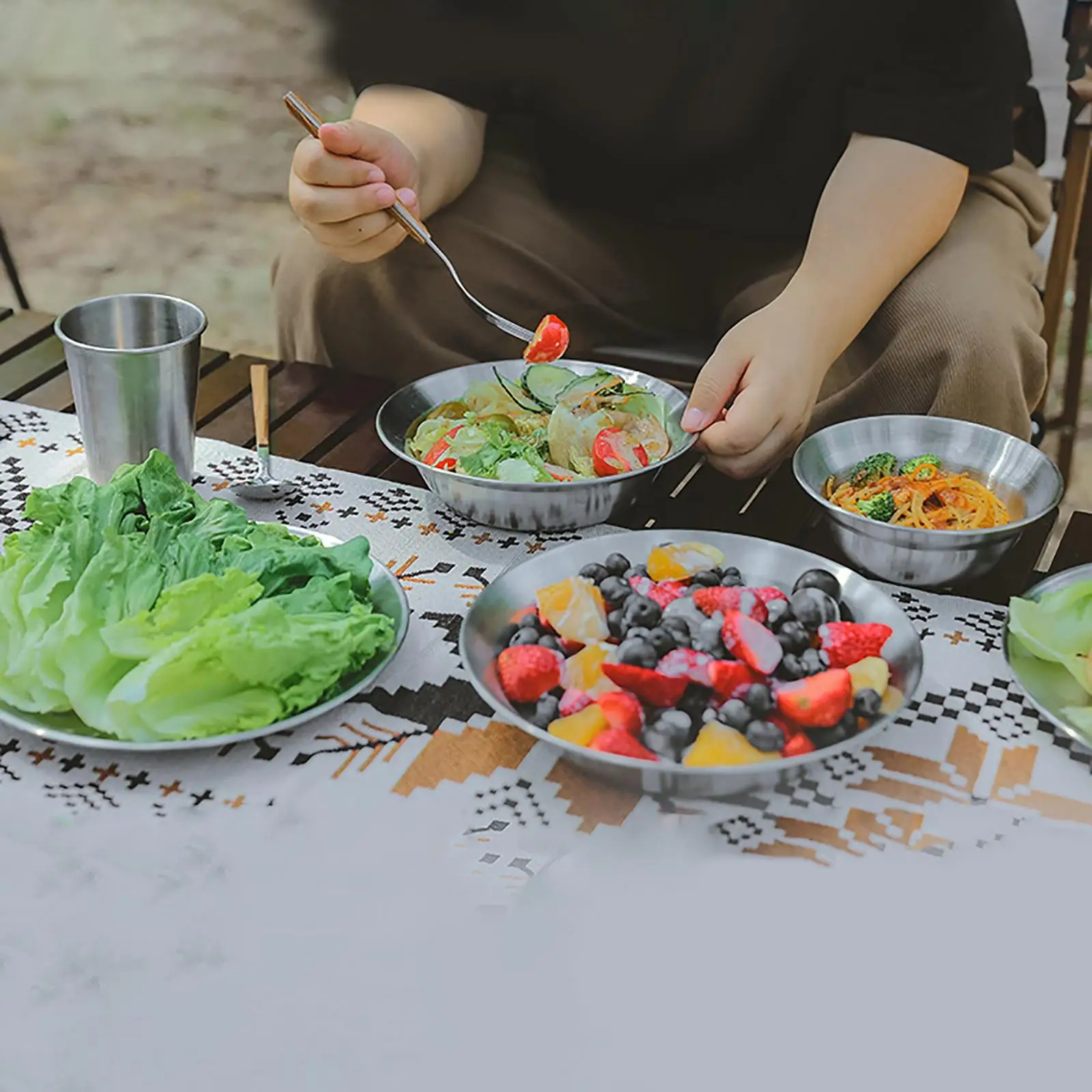 

4 Pieces Stainless Steel Plates Bowls Kids Adult Tableware Dinnerware Portable Dish for Hiking Picnic Kitchen Travel Outdoor