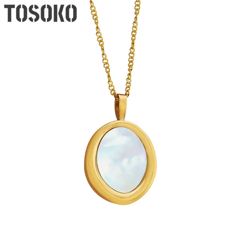 

TOSOKO Stainless Steel Jewelry Oval Inlaid White Seashell Pendant Fashion Clavicle Chain BSP334