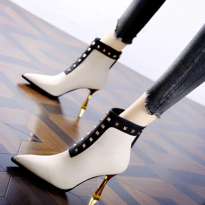 

Designers Boots Women Fine with Short Boots Female Evening Pointed High Heel Boots Spelling Color Rivets Martin Boots 2023 New
