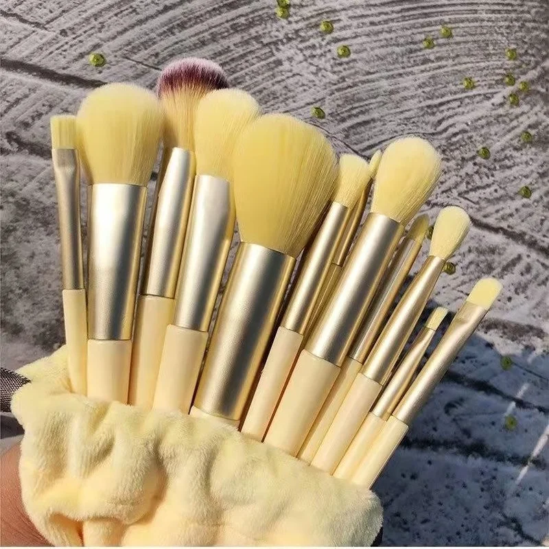 

13 makeup brushes Mo Lan Di green beauty fast drying makeup brush set super soft Blush Powder brush