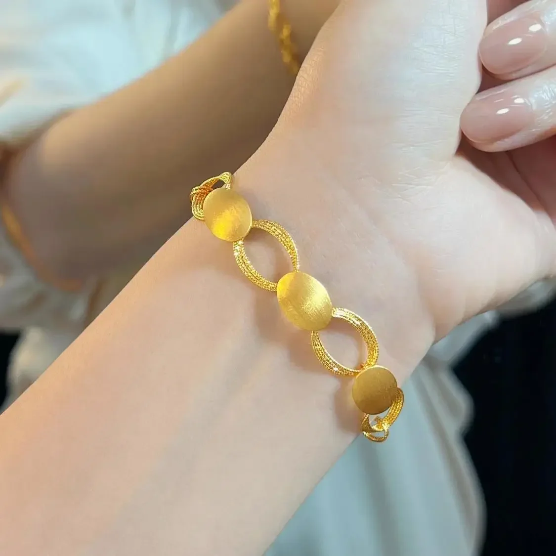 Желтое золото 24 карата 9999 настоящее ретро свет и тень шелковое ореол матовое