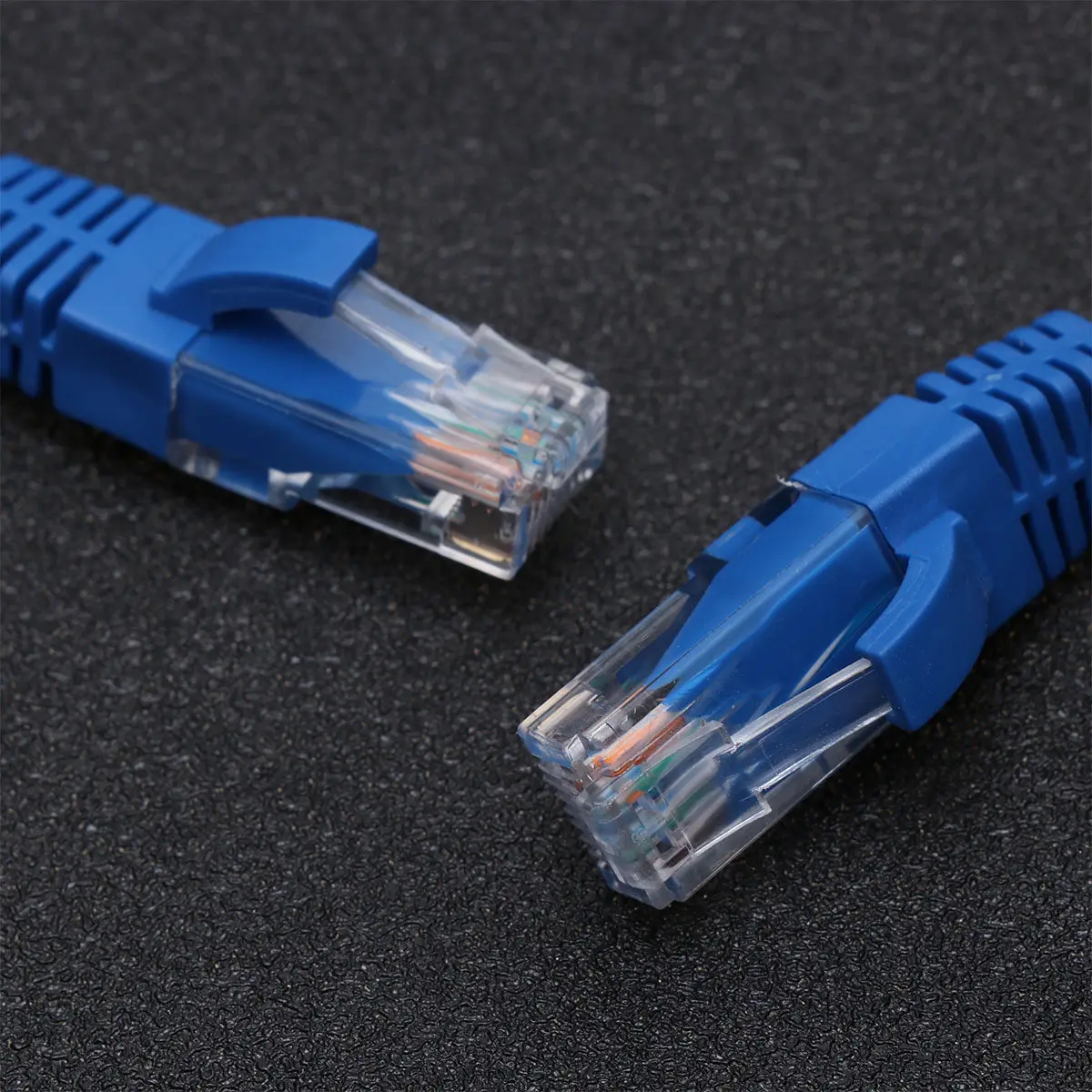 Фото 2-метровый синий кабель Ethernet Cat6 с позолоченными разъемами RJ45, защитой от перегиба и беззазорной конструкцией для №5