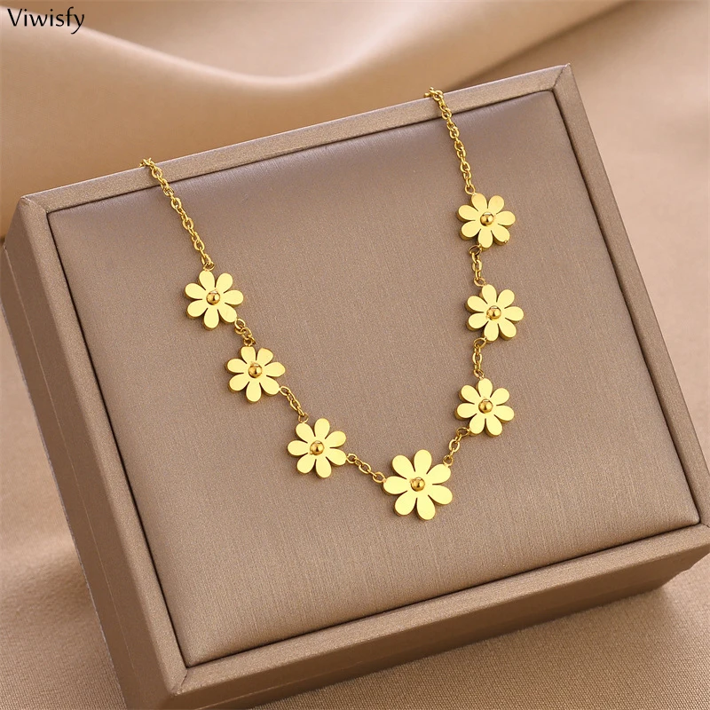 

Viwisfy Gold Color Titanium Steel Chain Daisy Flower Pendant Necklace For Women Trendy Jewelry Gift New VW23022