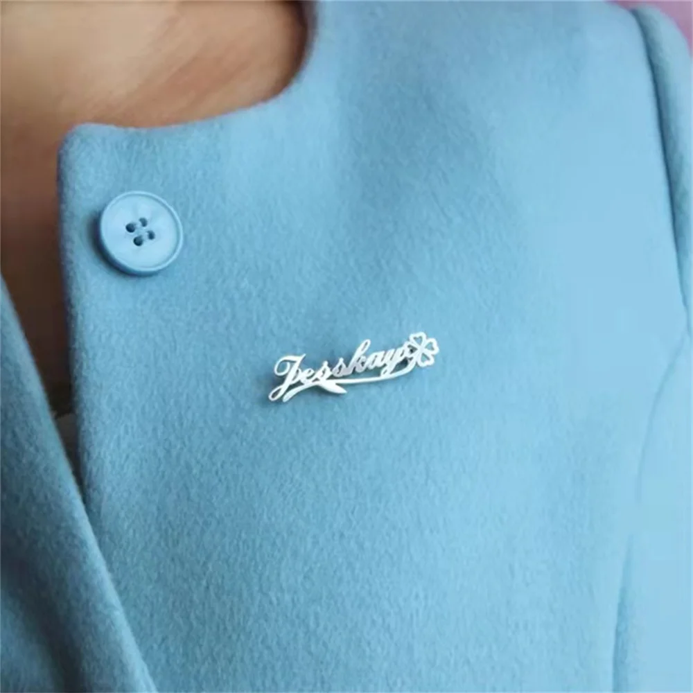 

Custom Name Brooch Pin Stainless Steel Brooches Personalized Nameplate Clothing Accessories for Women Men Christmas Gift