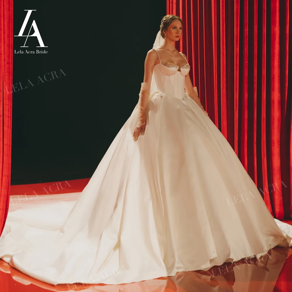 

LelaAcra Pearls Sweetheart Wedding Dress 2023 Satin Sleeveless Court Train Princess Bride Gowns VS20 Plus Size Vestido de Noiva