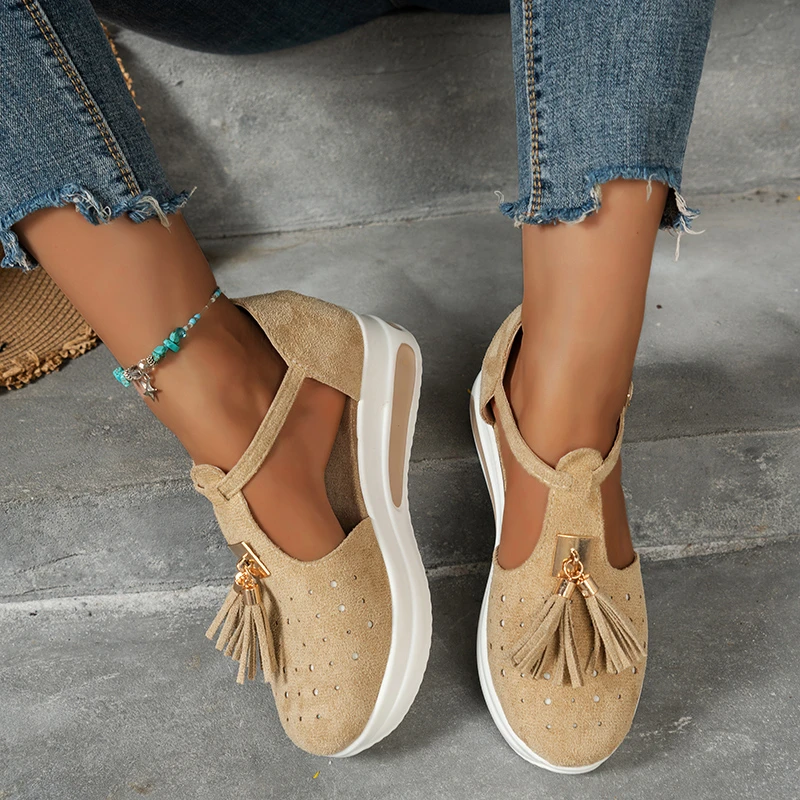 

Женские босоножки на платформе, повседневные уличные легкие туфли на танкетке с кисточками и пряжкой, обувь с вулканизированной подошвой, лето 2023