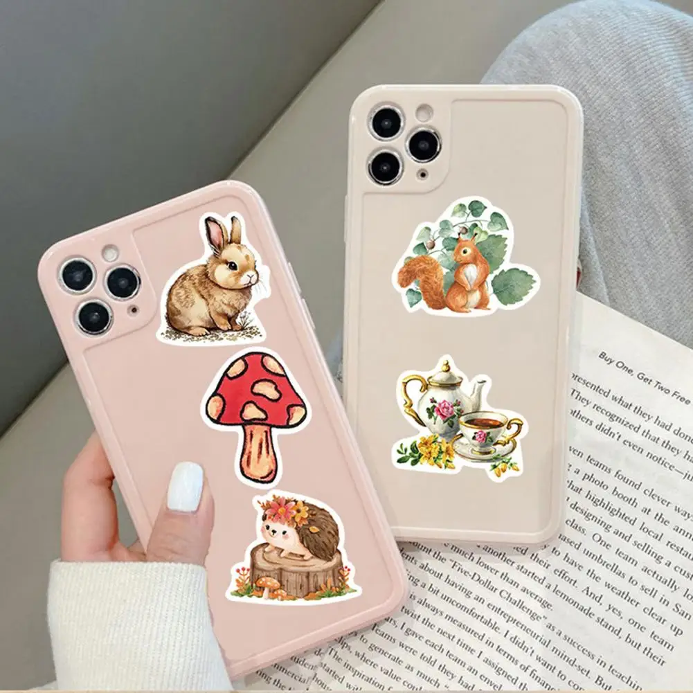 

50Pcs Luggage Decal Beautiful Non-fading Rich Patterns Home Supplies Cartoon Decal Graffiti Sticker