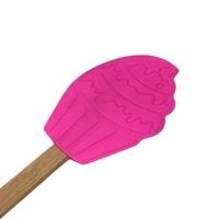 colher cupcake rosa siliconada para confeitaria cabo madeira