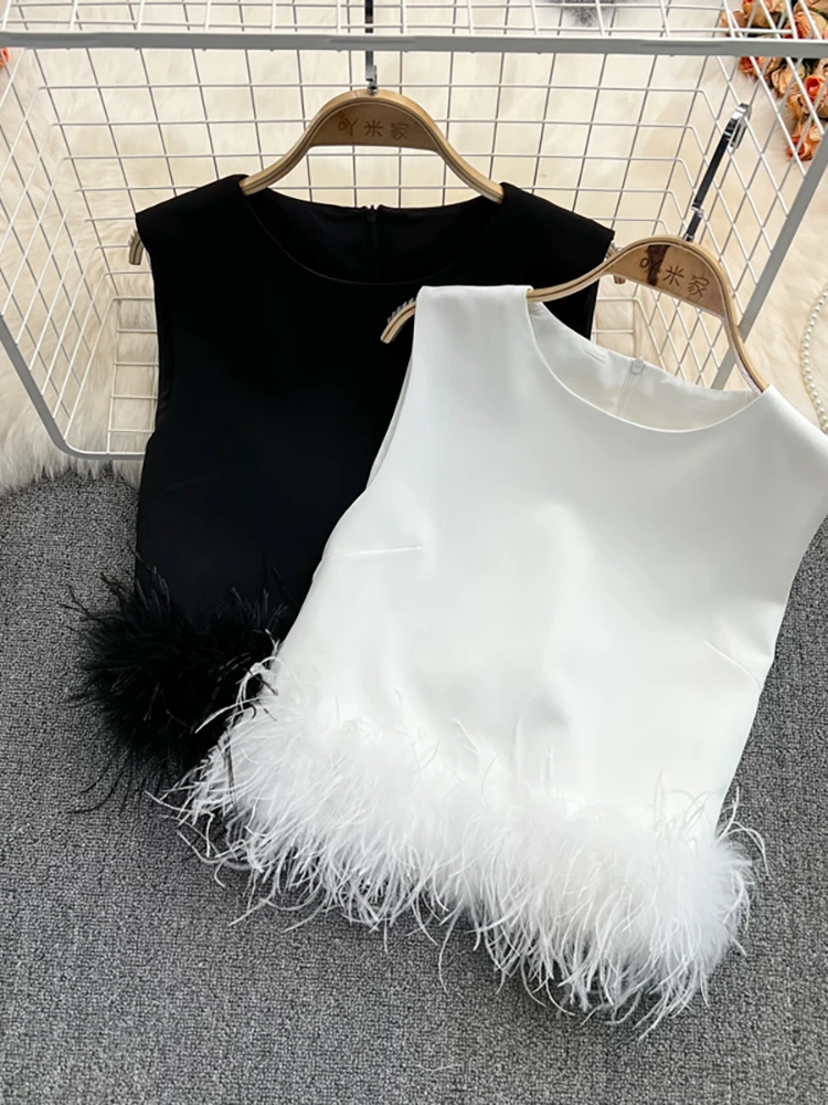 

Black/White Furry Patchwork Vest Elegant Round Neck Sleeveless Short Tops Female High Quality Party Tank Summer 2022 New Fashion