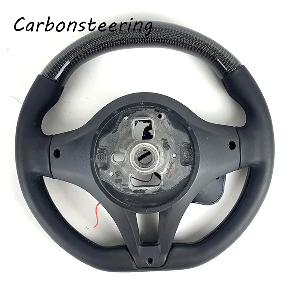 e akcesoria samochodowe do Alfa Romeo 2014-2017 Giulia Stelvio Dostosowana kierownica z włókna węglowego Możliwość dostosowania wyświetlacza