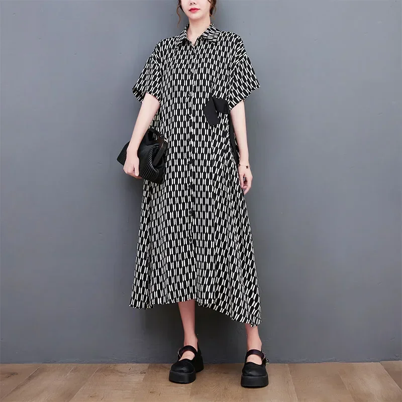 Черное и белое платье-рубашка в клетку стиле ретро с рукавами летучая мышь