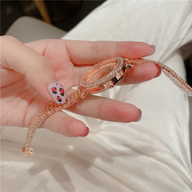 Роскошные модные женские кварцевые часы в комплекте наручные с ремешком из