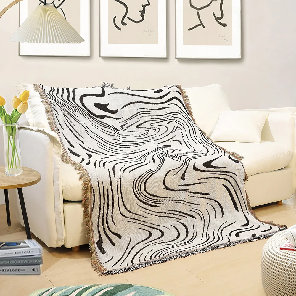 Черно-белое плетеное покрывало в американском стиле для дивана декоративное