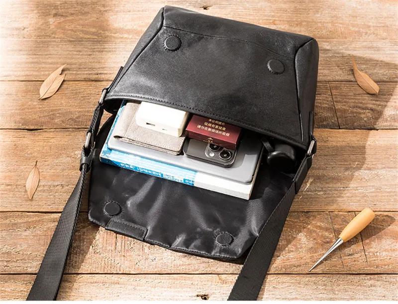 Outdoor daily genuine leather men's black messenger bags casual luxury high-quality first layer cowhide teens shoulder bag