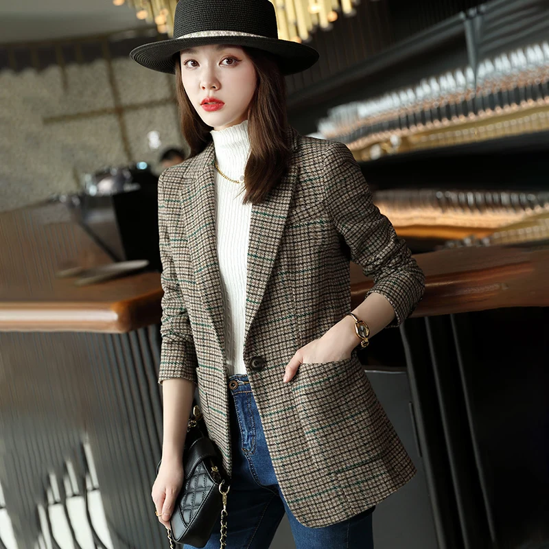 Spot wholesale black hooded suit coat (female) autumn 2022 new small Korean loose casual double breasted suit trendy top