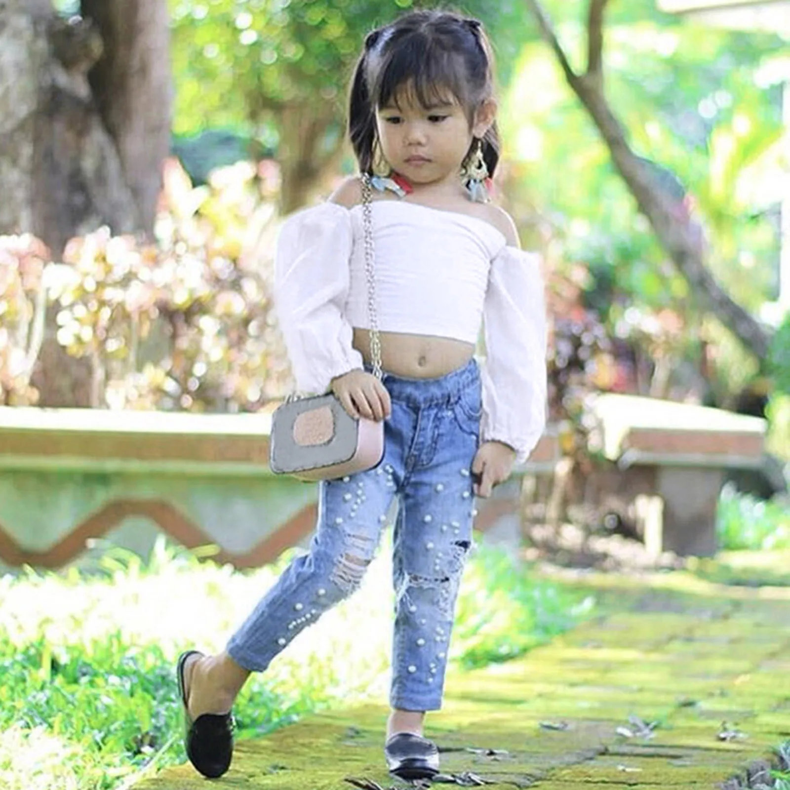 

Детские комплекты одежды для маленьких девочек, Детский комплект из джинсов, летний Повседневный Белый Топ с открытыми плечами и длинными р...