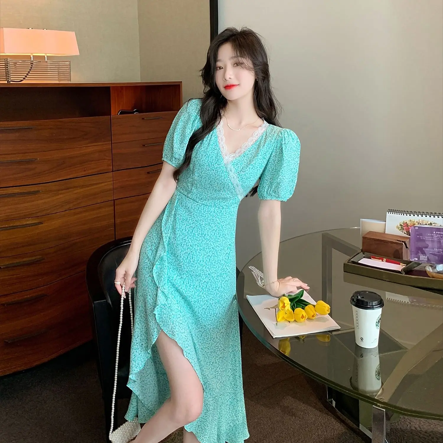 

COIGARSAM Women Long Dress 2022 Ruffles Short Sleeve Floral Print Puff Sleeve High Waist V-Neck Dresses Dropshipping