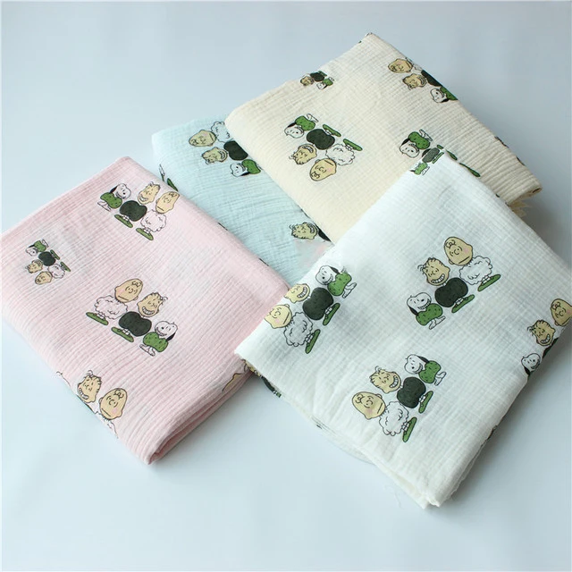 

100*135cm Cartoon Print Cotton Crepe Fabric Soft Double Gauze Cotton Crepe Fabric for DIY Patchwork Tracksuit Baby Saliva Towel