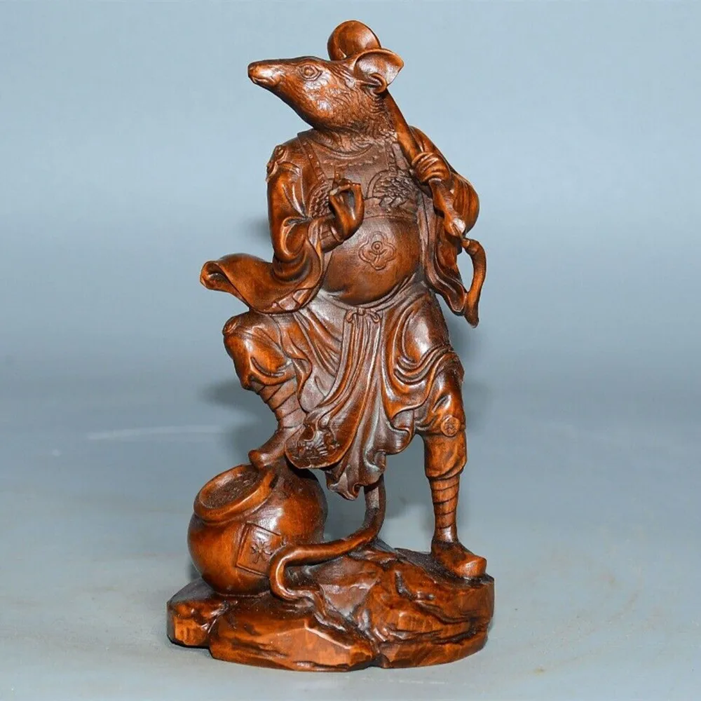 Резная статуя мыши из самшита