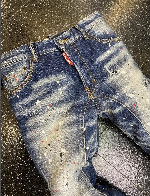 2022 Autumn New Trend Dsquared2 Men's Washed, Worn, Ripped, And Painted Fashion Jeans A507