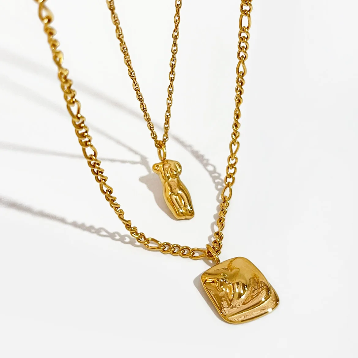 

Peri'sBox Gold Color Female Body Necklaces Abstract Square Half Face Necklaces for Women Vintage Titanium Steel Jewelry