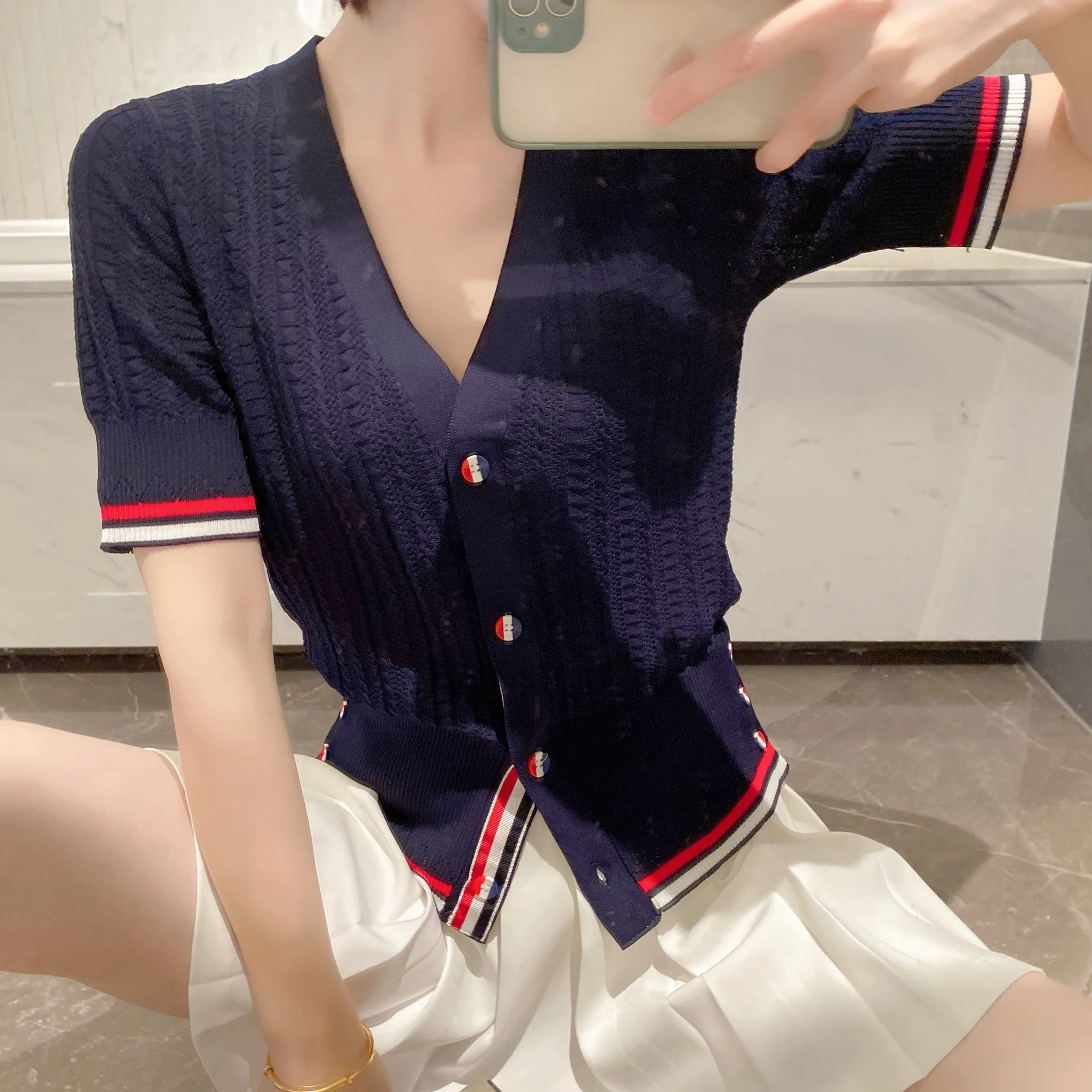 

TB Summer New Hollow Ice Silk Linen Short-sleeved Women's Small Fragrance Short Knit Cardigan V-neck Shirt European Goods.