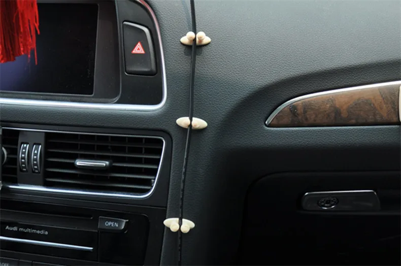 Автомобильный держатель кабеля многофункциональный зажим для галстука Skoda Octavia