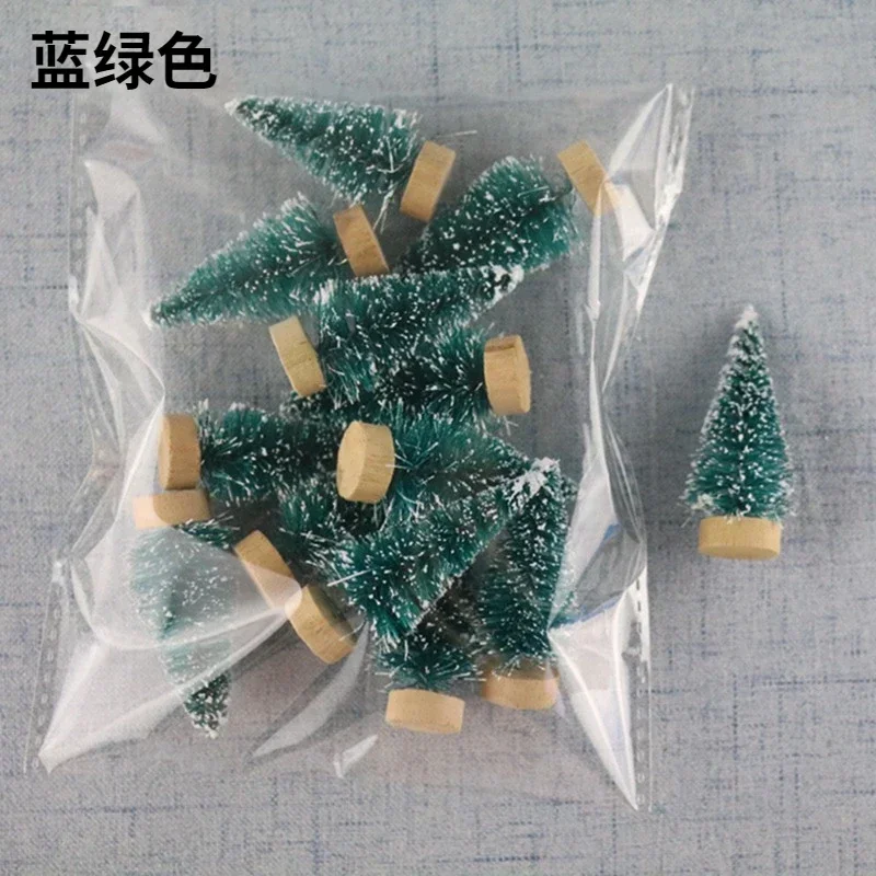 

Миниатюрные новогодние елочки