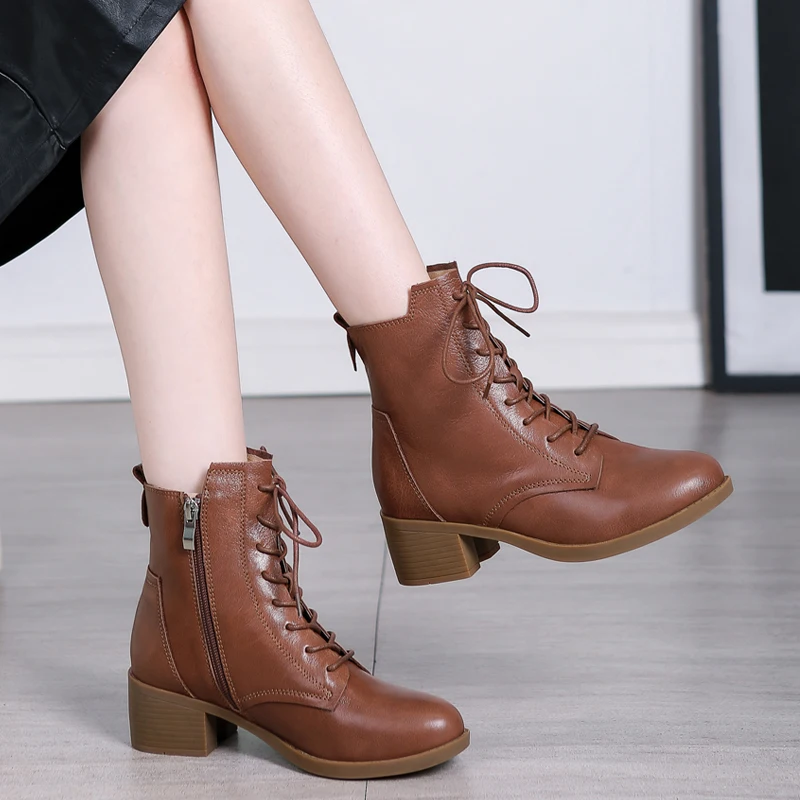

Short Boots Female Spring and Autumn Single Boots Retro Martin Boots British Wind with Dermis Large Size Female Boots Winter