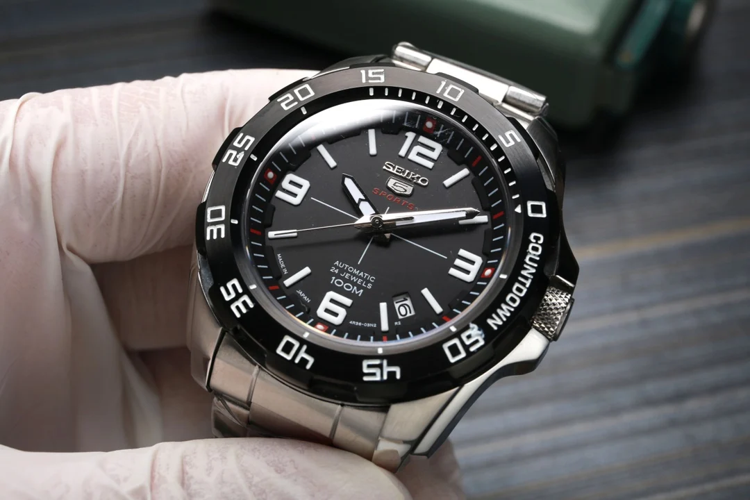 Часы Seiko New Shield № 5 Series маленькие спортивные механические часы со стальными