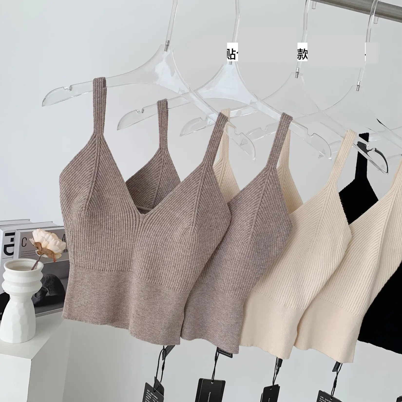 

Chic Knitted V Neck Tank Top For Women Summer Elegant Solid Color Sleeveless Slim Top Lady Elegant Stretch Basic Camis
