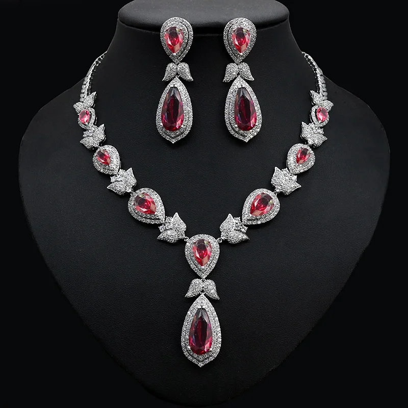

23 Colored Jewelry Teardrop Bride Zircon Diamond Love Necklace Earring Set for Women Exaggerate Light Luxury High Grade Pendant