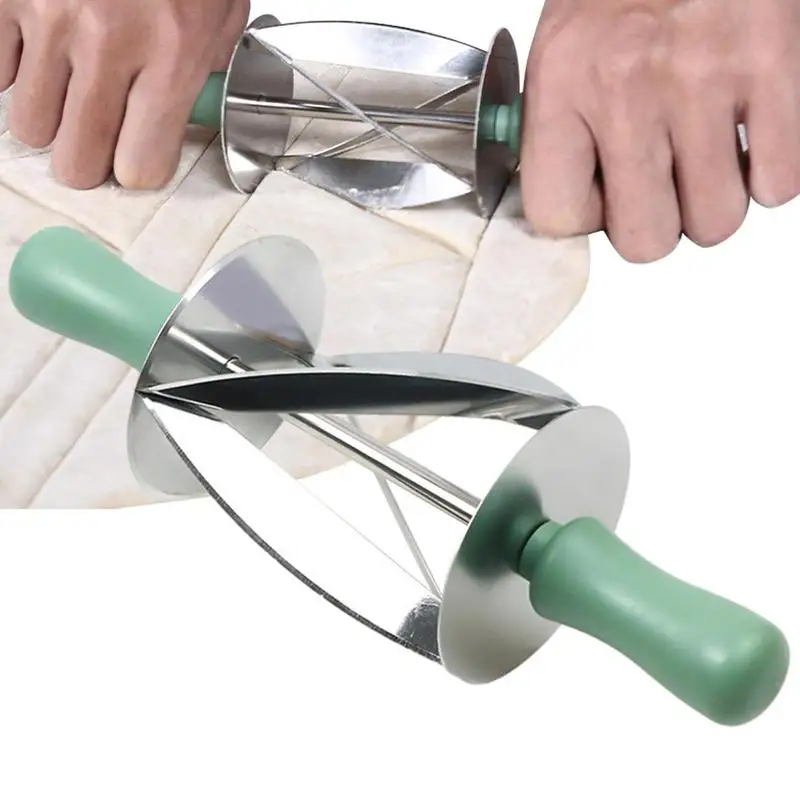 

Rolling Dough Cutter Stainless Steel Croissant Cutter With Plastic Handle Wheel Knife Croissant Baking Tool Kitchen Accessories
