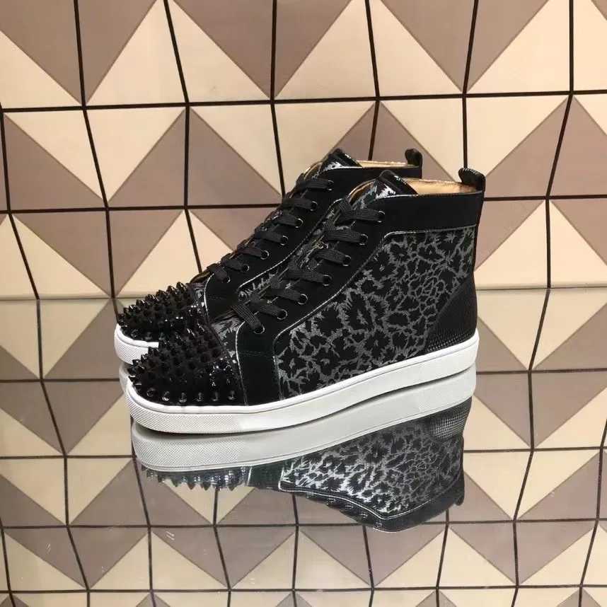

High Top Luxury Brand Design Quality Shoes For Men Fashion Spikes Casual Shoes Black Graffiti Leather Rivets Flats Sneakers