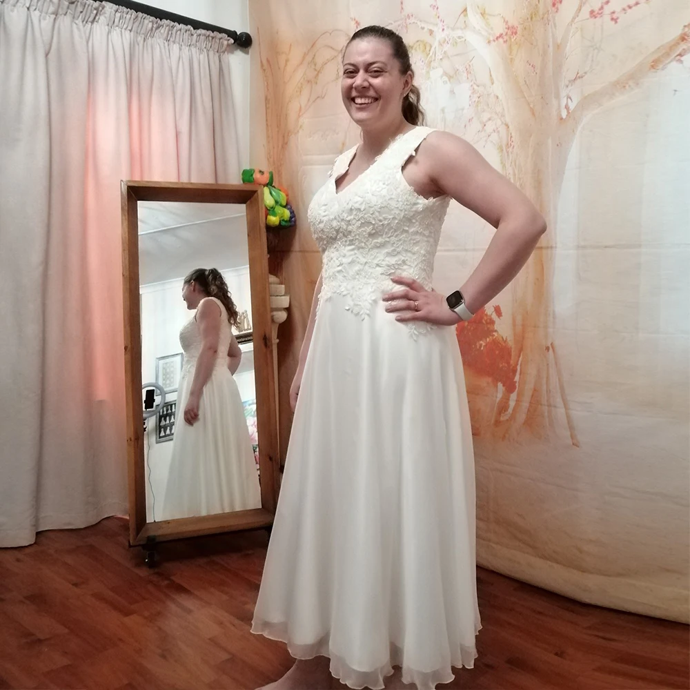 

Ankle-Length Zipper Back Wedding Dress for Women 2023 Bride V-neck Sleeveless Plus Size Appliques Custom Made Vestidos De Novia