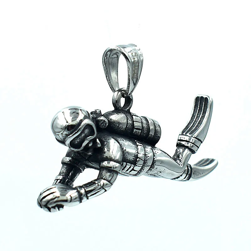 

12Pcs/Lot 316L Stainless Steel Key Chain Pendant Diver Pendant Necklace DIY Car Bag Pendant Belt Trinkets Jewelry Accessories