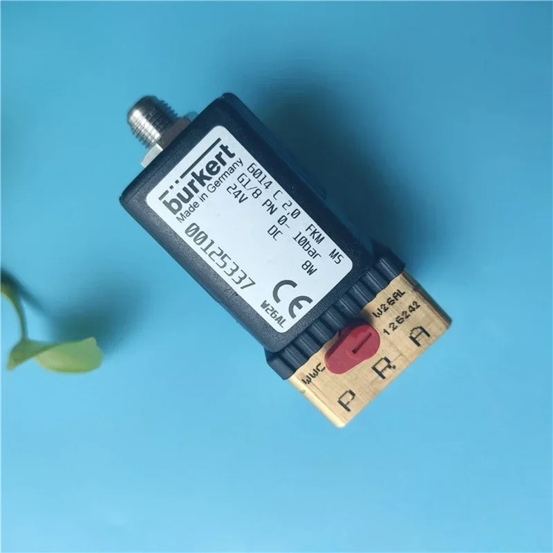 Электромагнитный клапан BURKERT 6014 00125329 C 1 5 FKM G1/8 24V