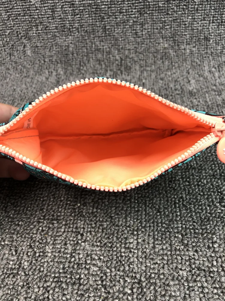 Зеленая сумка-клатч с текстурой под змеиную кожу Кошелек на запястье