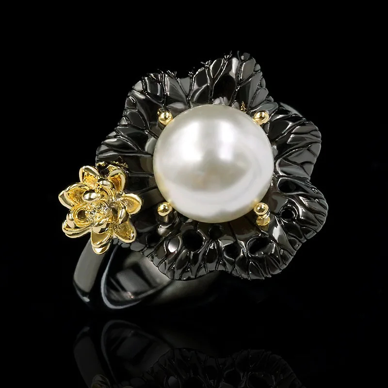 

New Women's Ring Fashion Black Gold Two-tone Women's Big White Pearls Ring Wedding Bridal Ring Party Jewelry Banquet Flower Ring