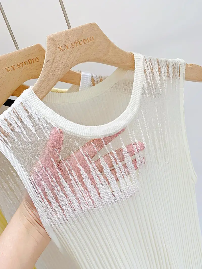 Маленькая женская кофта внутренняя верхняя с рукавами летняя