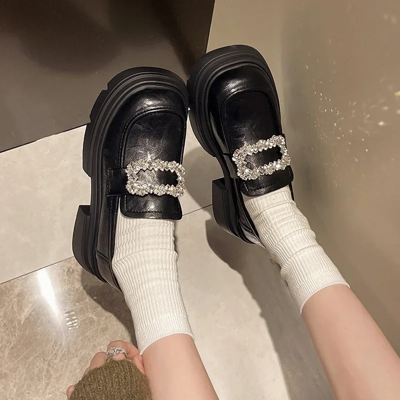 Массивные лоферы со стразами женская обувь на платформе повседневная кожаная