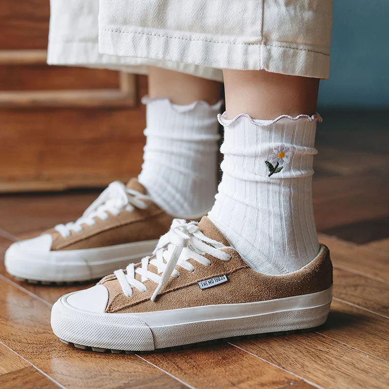 Spring Cotton Sweet Lace Socks Women's Socks Fashion Versatile Ear Edge Flower Socks Embroidery Japanese Kawaii Stacked Socks