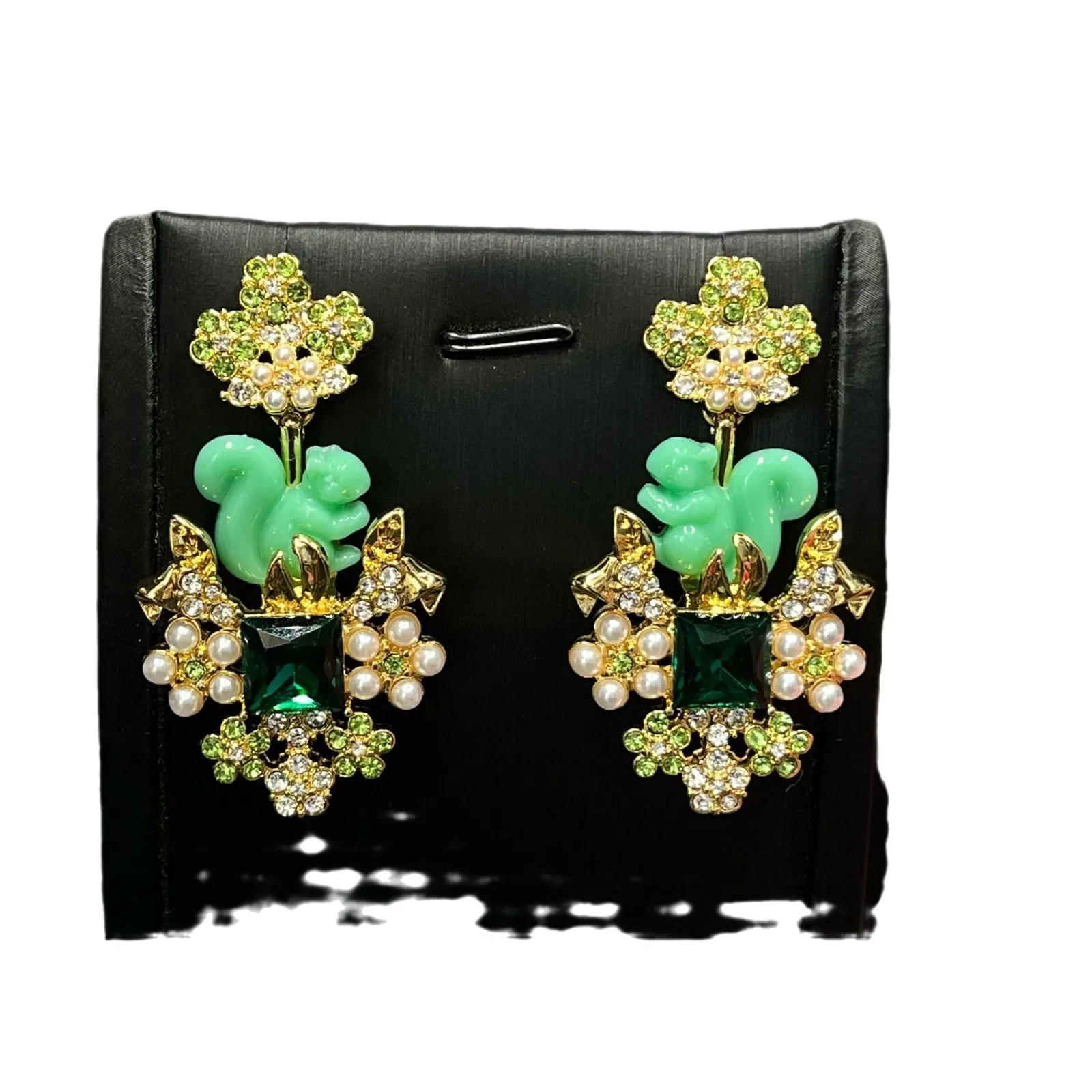 Циндао подержанные серьги с зеленой белкой цветком травой бриллиантами тяжелые