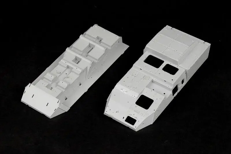 Комплект модели Trumpeter 1/35 01559 M1133 Stryker MEV